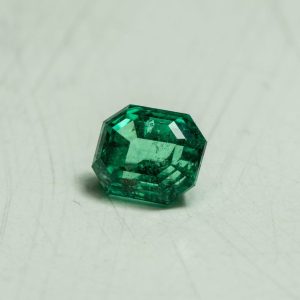 Buy Emerald Stone in pakistan