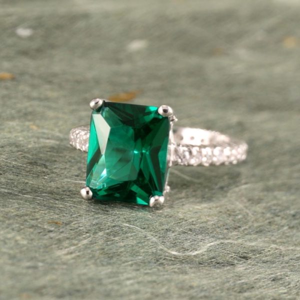 Emerald Stone Price