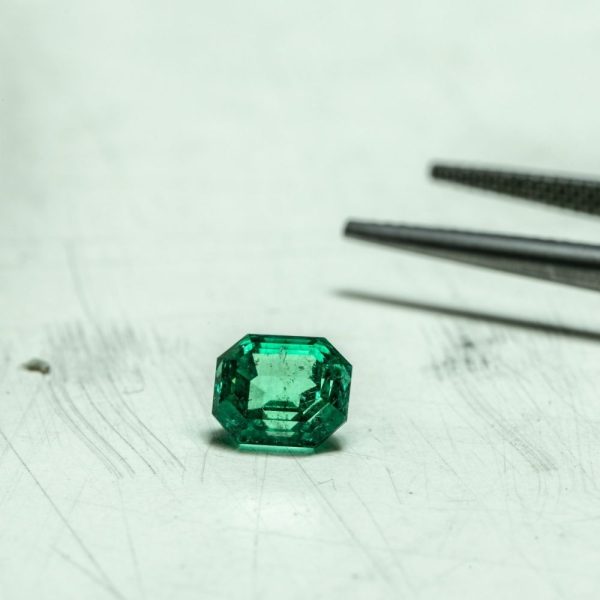 Emerald Stone Price in pakistan